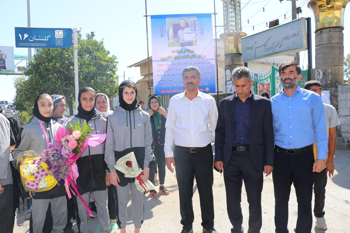 استقبال از قهرمان مسابقات دانش آموزی کشوری ووشو و انتخابی تیم ملی نوجوانان